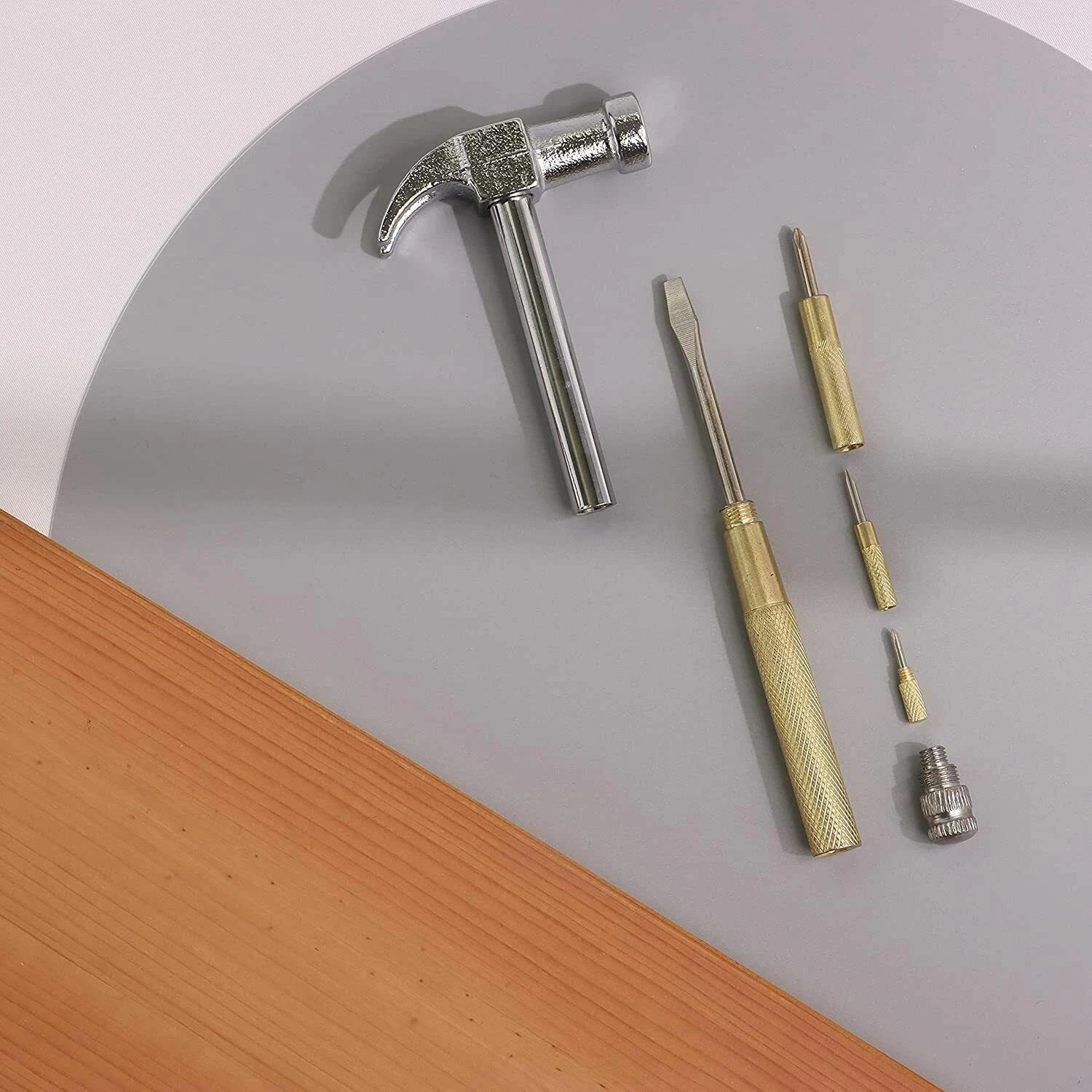 6 in 1 Hammer Screwdriver Tool Set 2 Phillip 2 Flat 1 Hammer With Nail Puller