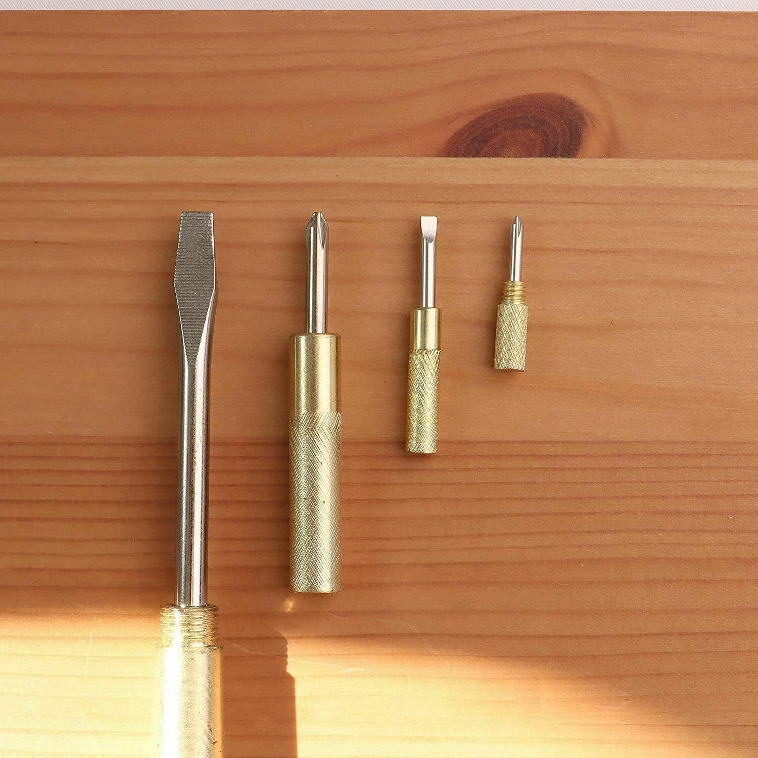 6 in 1 Hammer Screwdriver Tool Set 2 Phillip 2 Flat 1 Hammer With Nail Puller