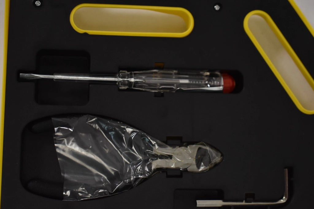 Tool Kit Screwdriver/Pliers Bits Set In Oil Brand Case Yellow For Decor